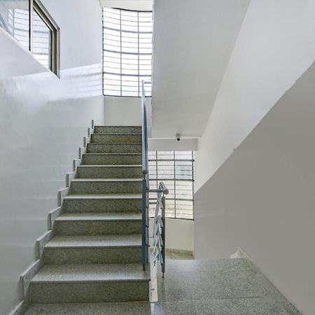 Collection O Relax Stay Apartments Bangalore Buitenkant foto