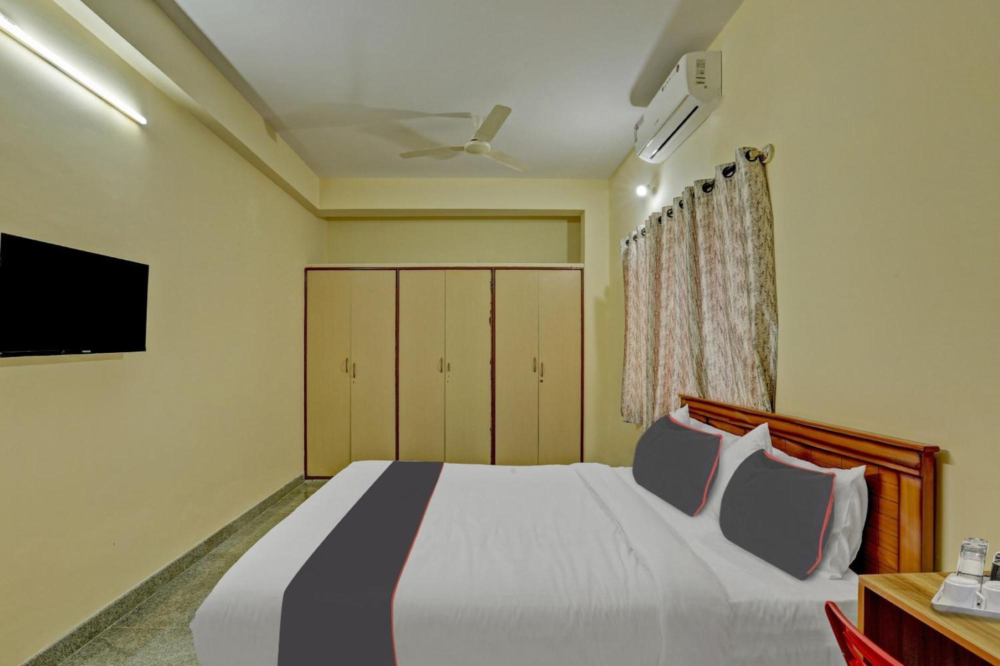 Collection O Relax Stay Apartments Bangalore Buitenkant foto