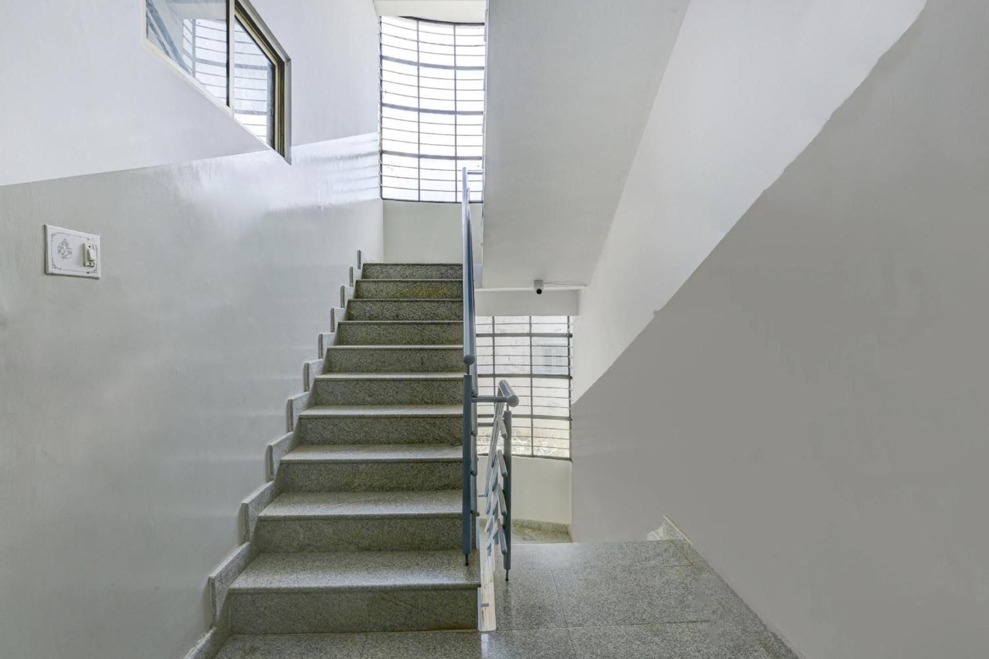 Collection O Relax Stay Apartments Bangalore Buitenkant foto