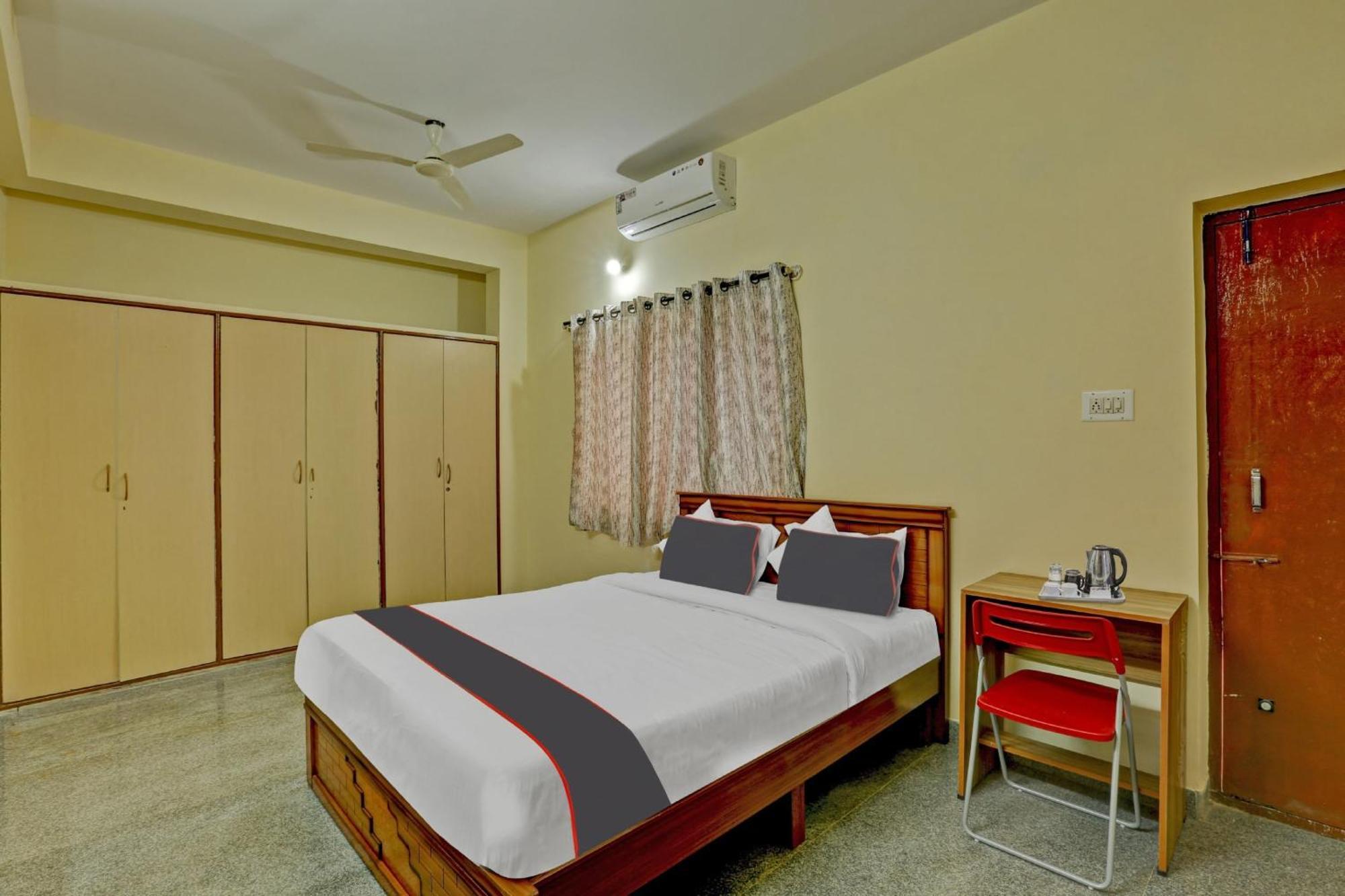 Collection O Relax Stay Apartments Bangalore Buitenkant foto